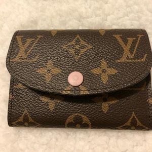 ✨LV Rosalie coin purse✨